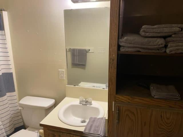Charming 1-Br Upstairs Apartment Near Fort Sill! Lawton Eksteriør billede